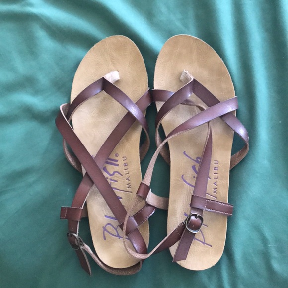 blowfish granola fisherman sandal